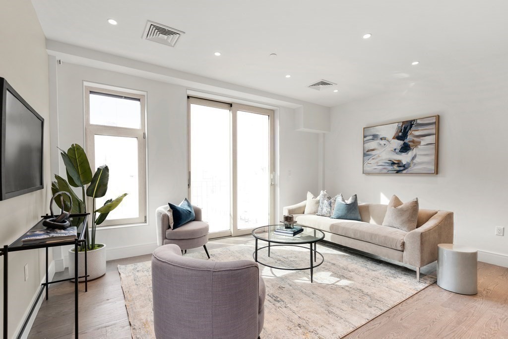 20 Boylston St, Brookline Village