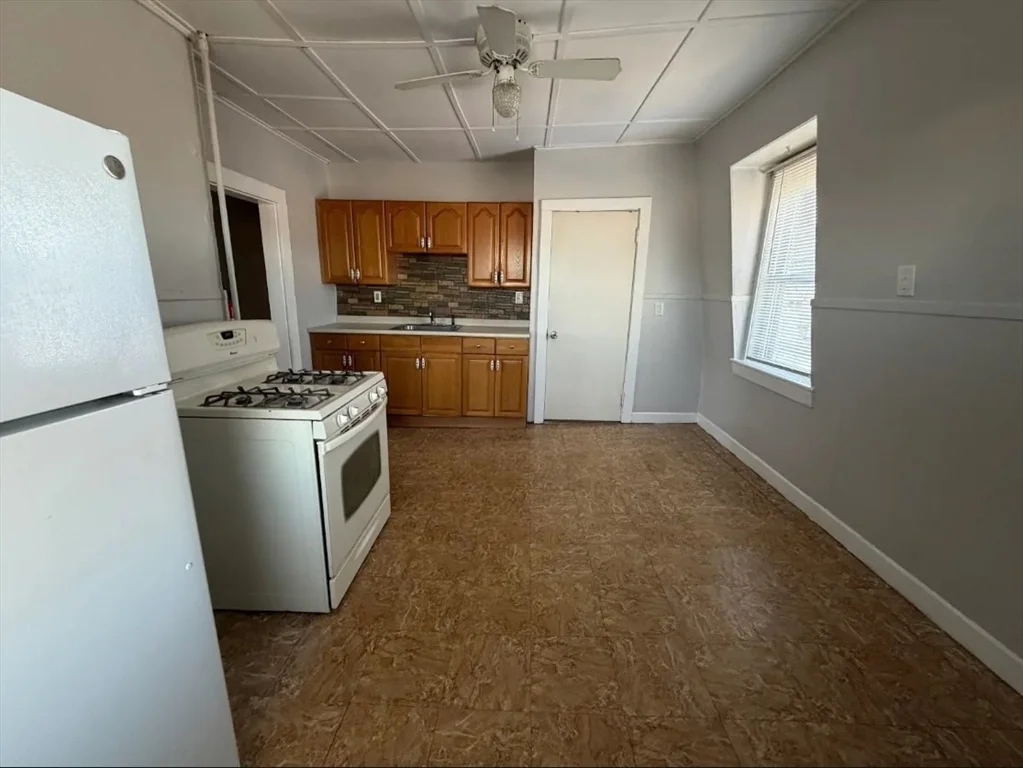 127 Court St, Downtown