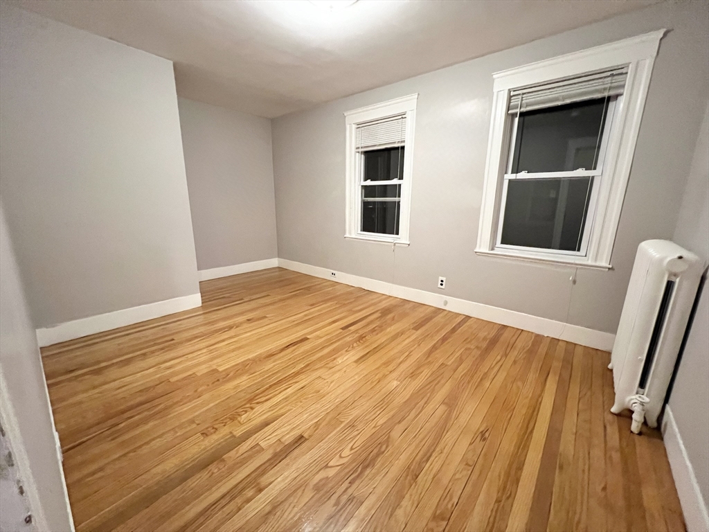 128 Lawrence St, Medford