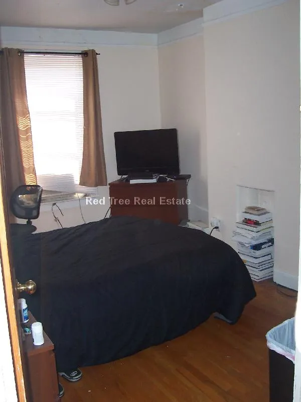 684 Parker St, Mission Hill