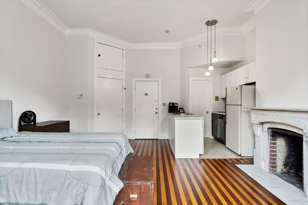 389 Beacon St, Back Bay