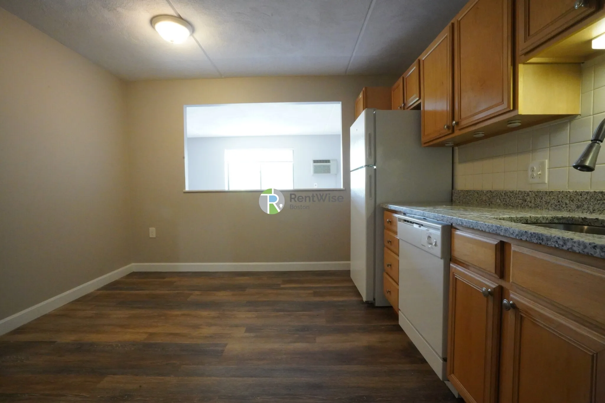 12 Cottage Ct, Nonantum