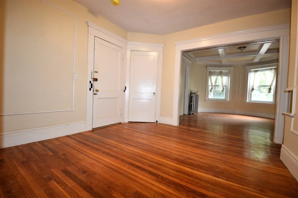 141 Fuller St, North Brookline