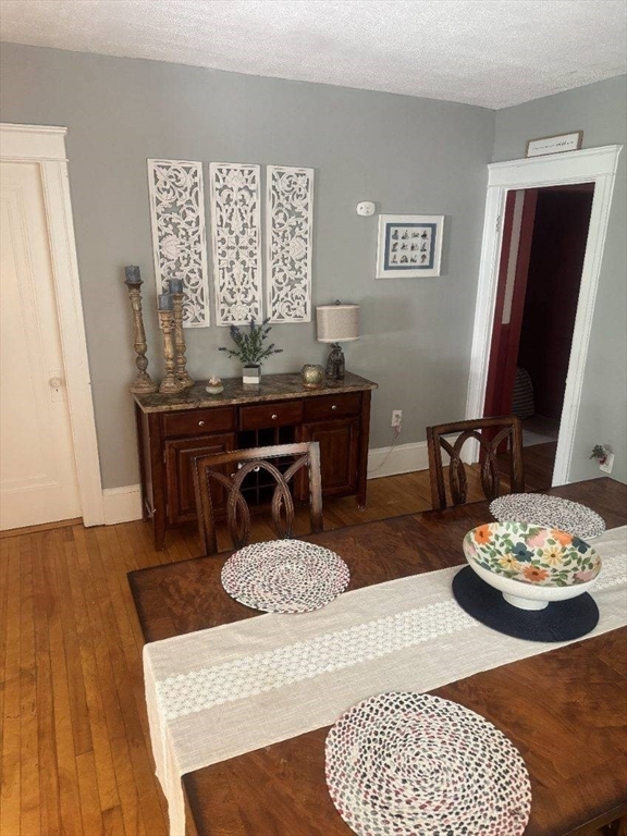 33 Barnes Ave, Worcester