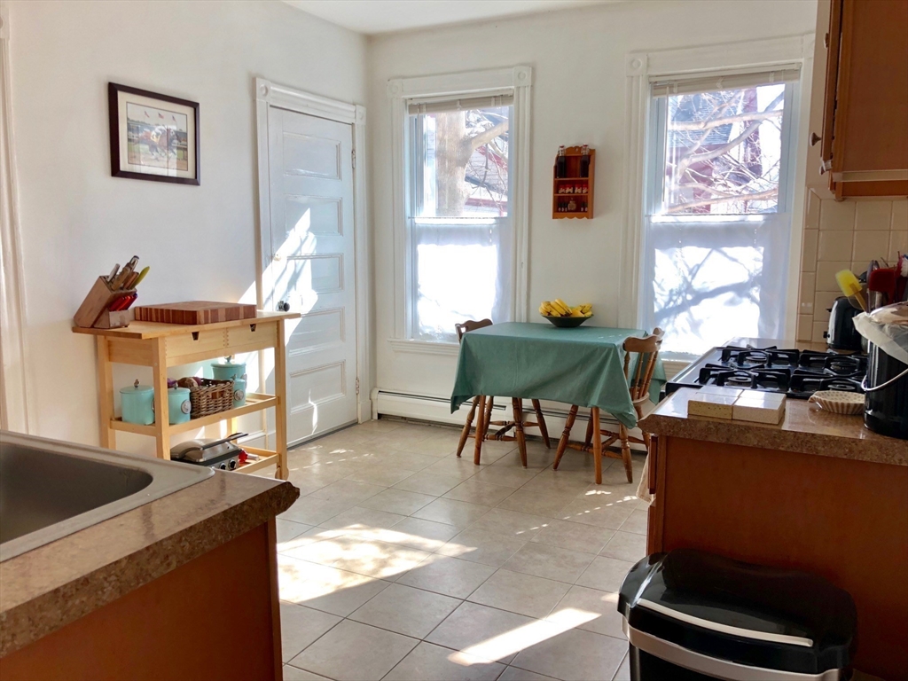 106 Pine St, The Port