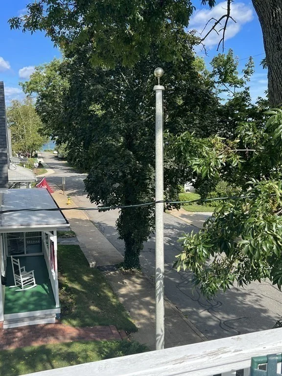 20 Fremont St, Downtown