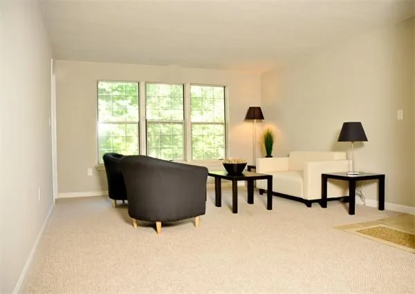 26 Walden Dr, Natick