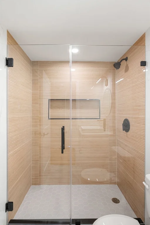 75-83 Cambridge Pkwa, Cambridgeport