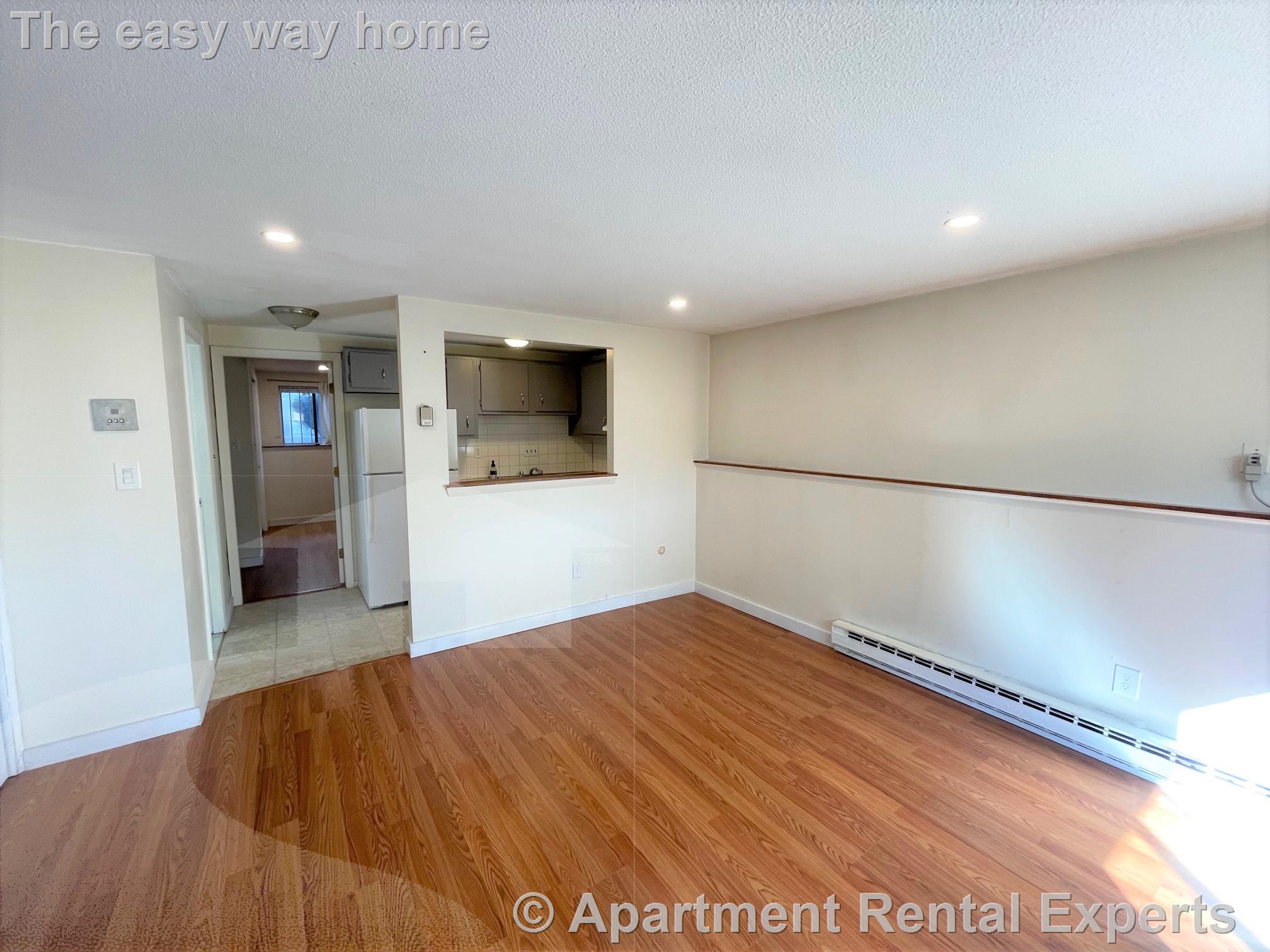 102 Alpine St, Magoun Square