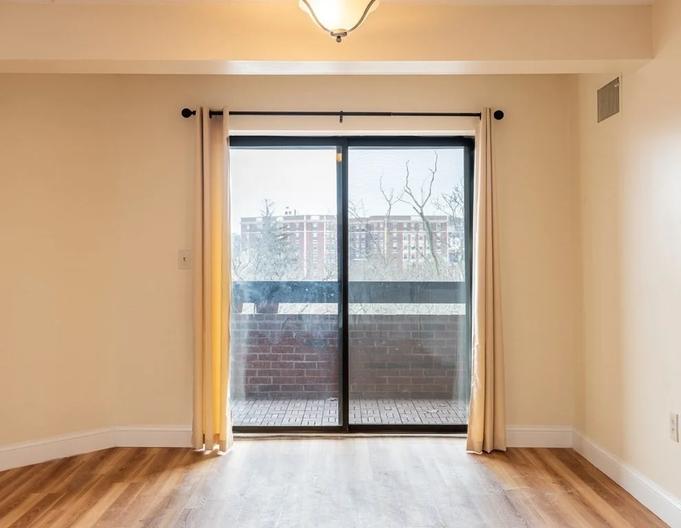 51 John St, Coolidge Corner