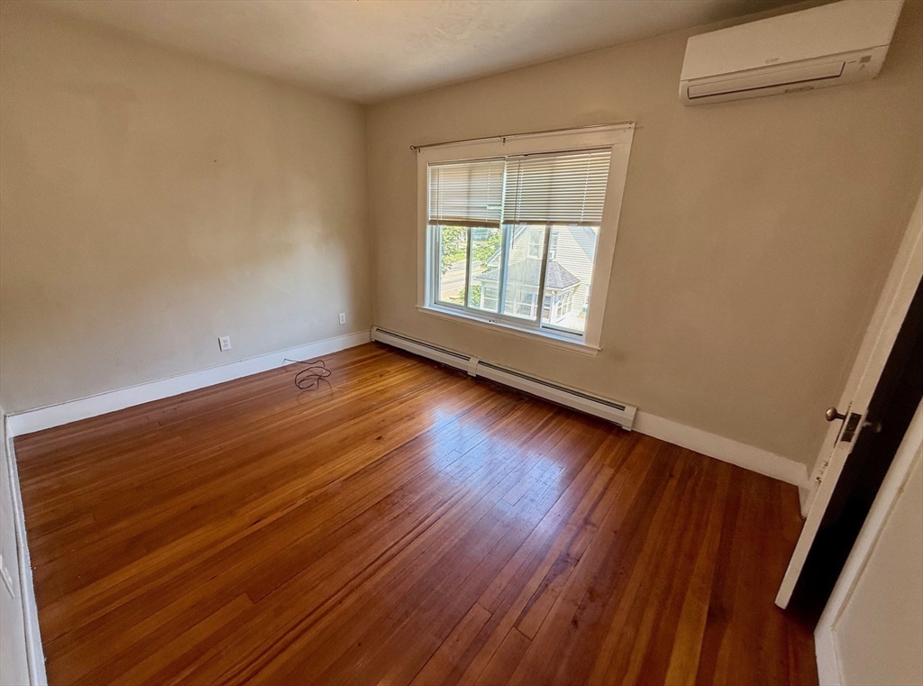 104 South Main St, Mansfield