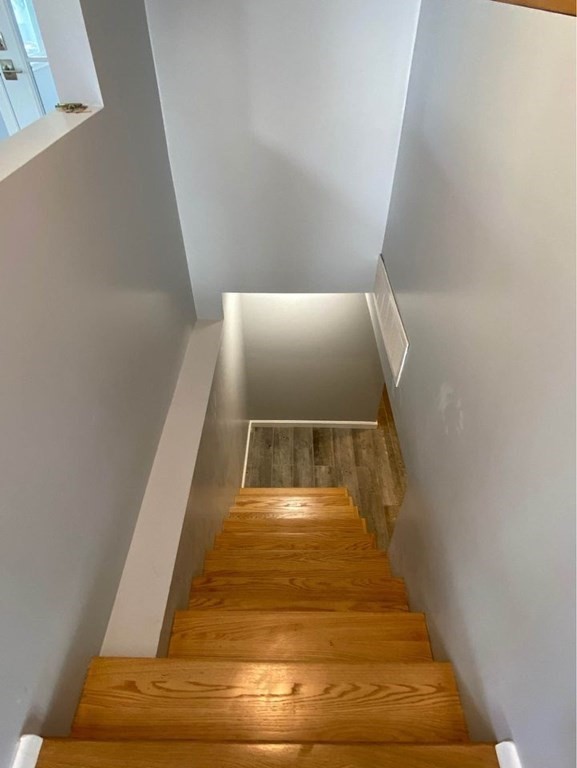 107 Lexington St, Burlington