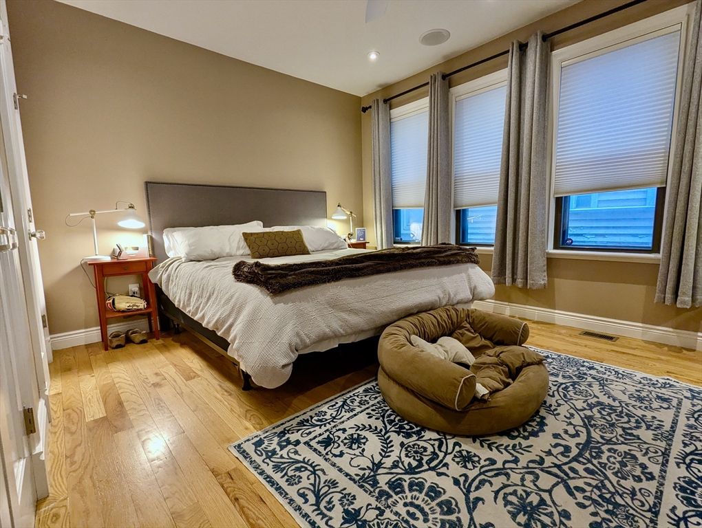 925 East Broadway, South Boston