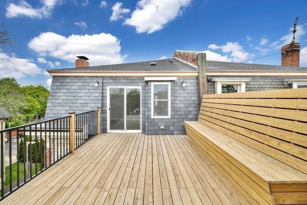 14 Rockland, Roxbury