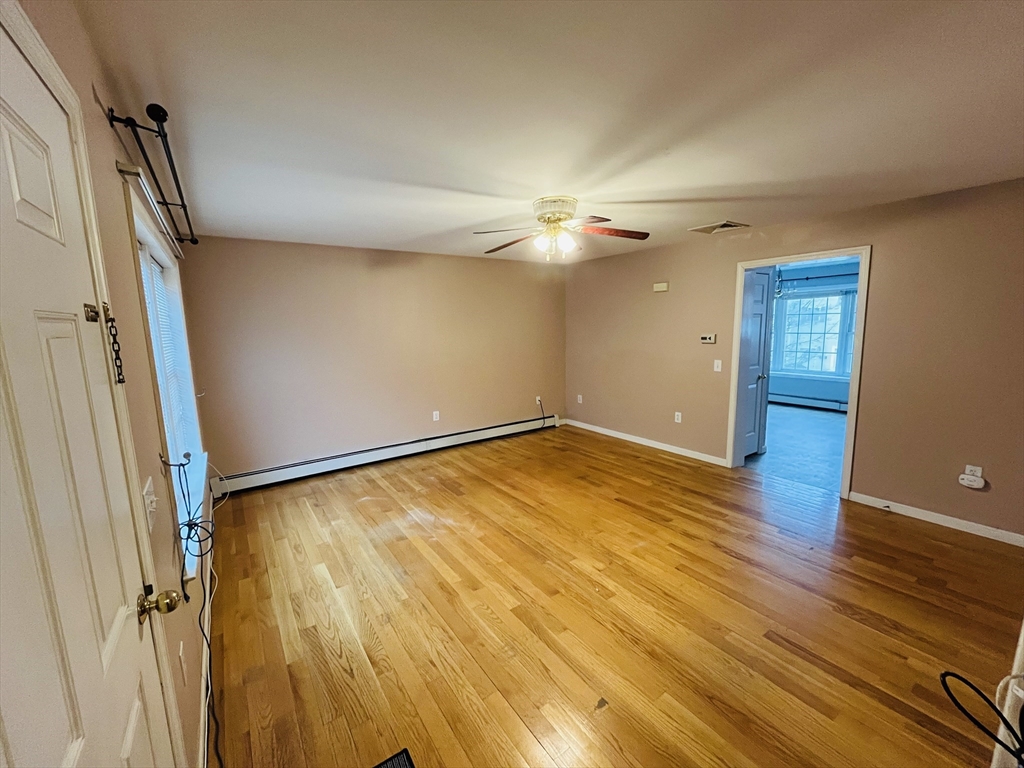 37 Glen Ave, Chelmsford