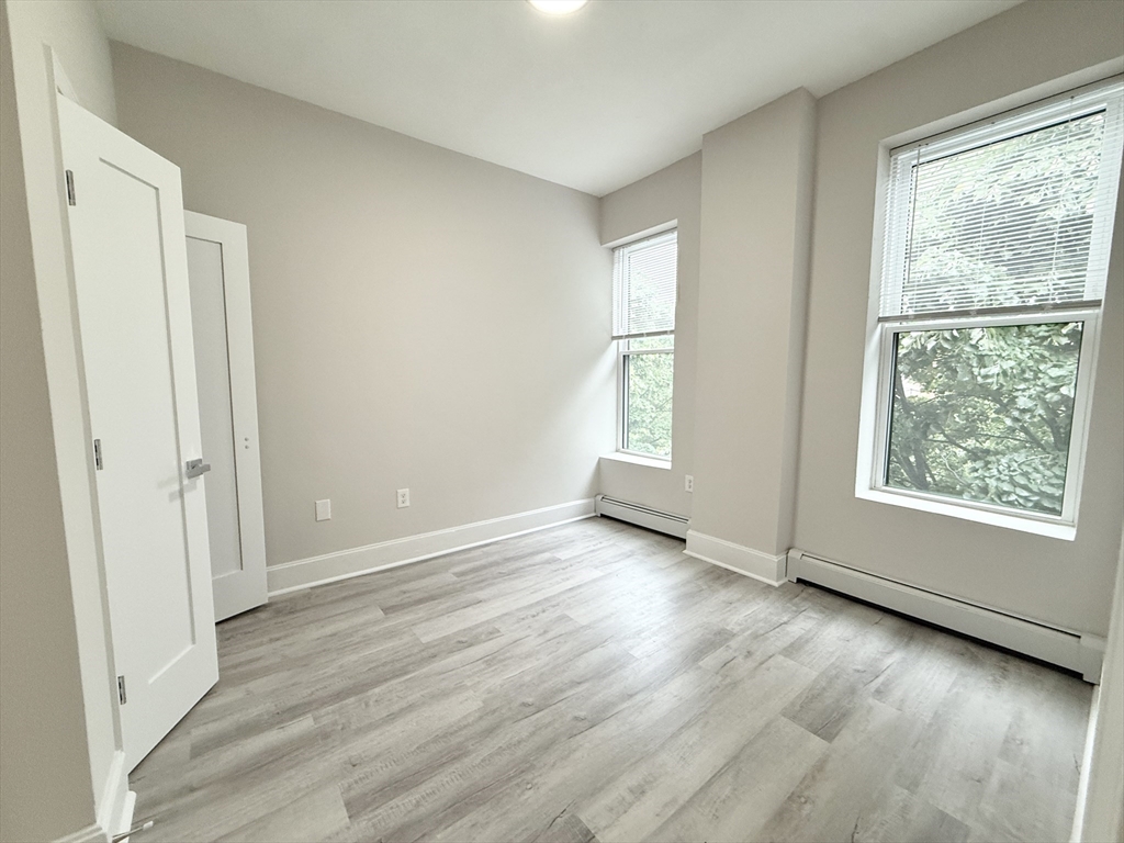 15 Ruggles St, Roxbury