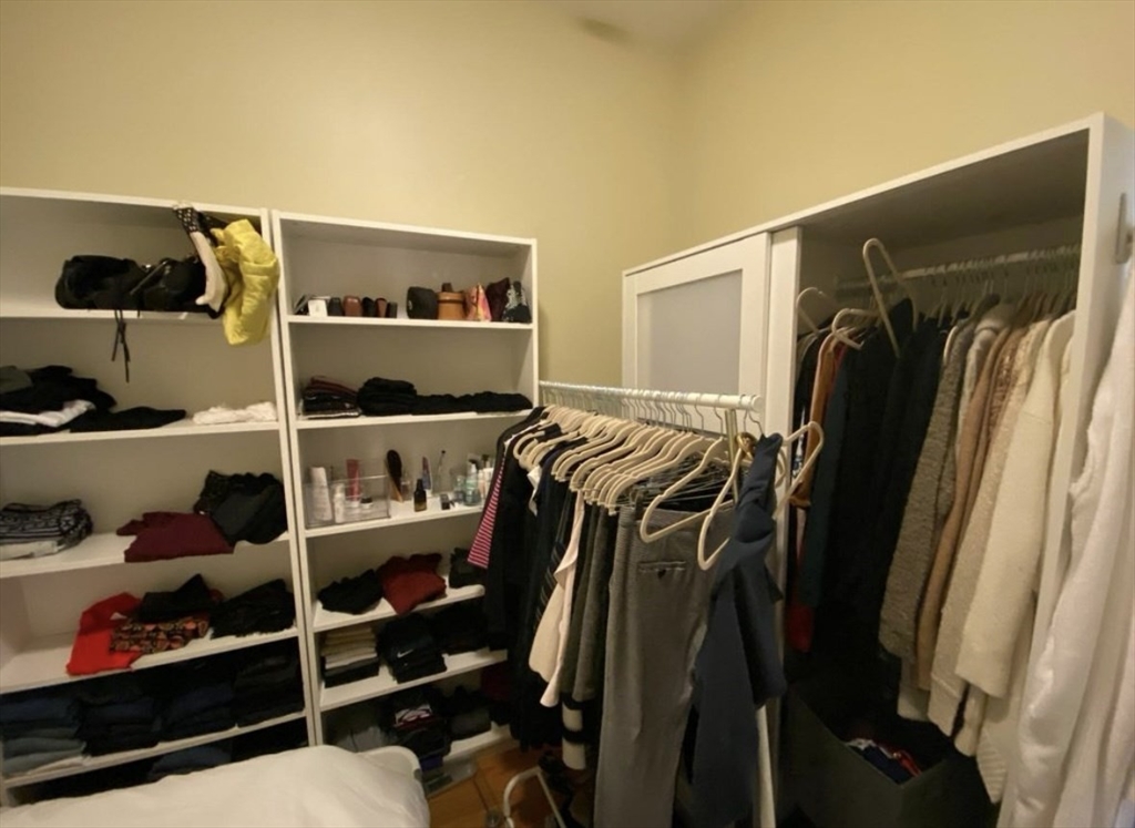 263 Newbury, Back Bay