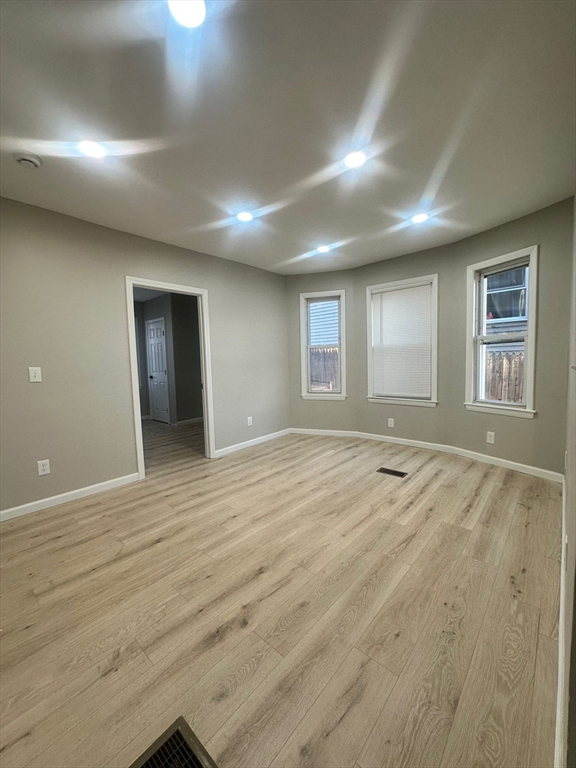 38-40 Longhill St, Springfield