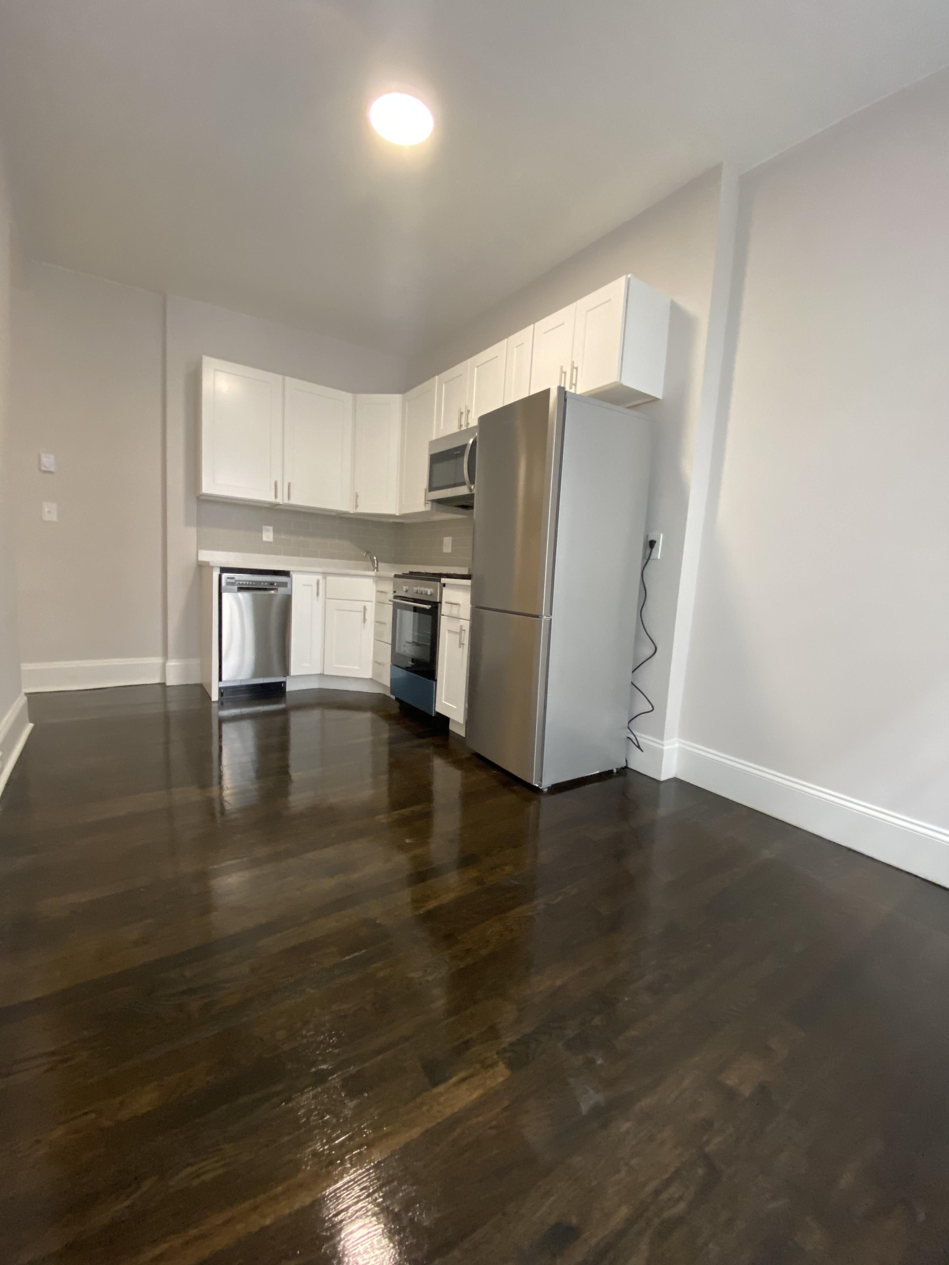 52 Clearway St, Back Bay