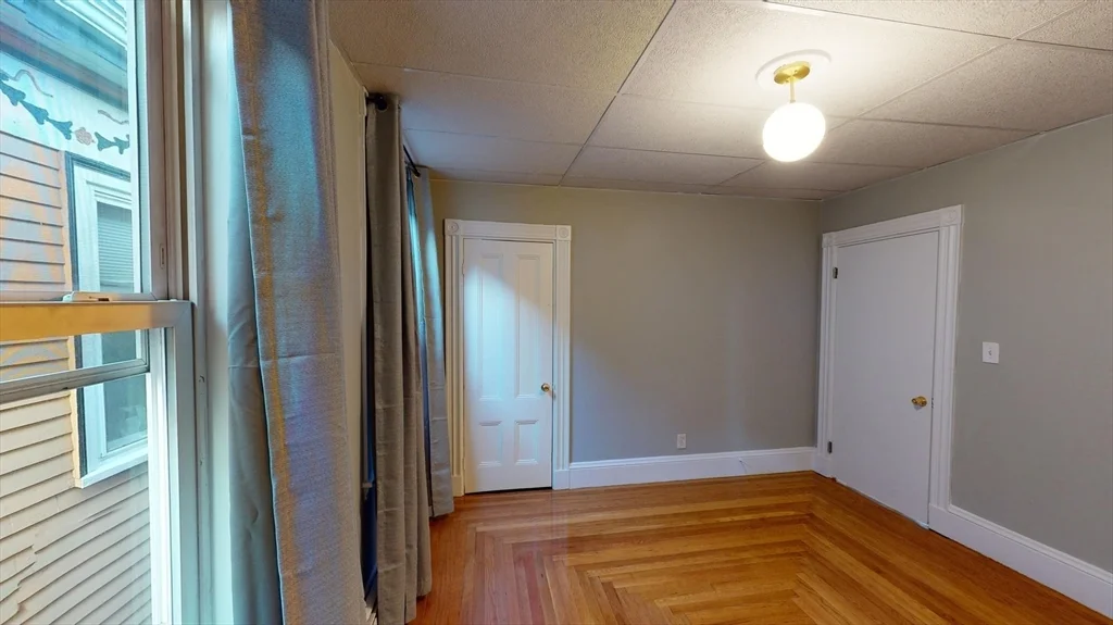 823 Dorchester Ave, Dorchester