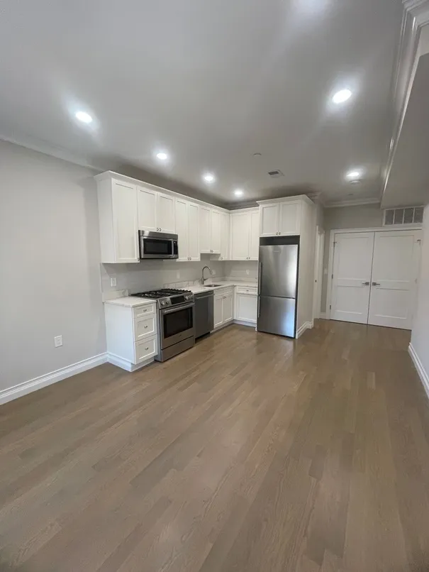 14 Mount Hood Rd, Brighton