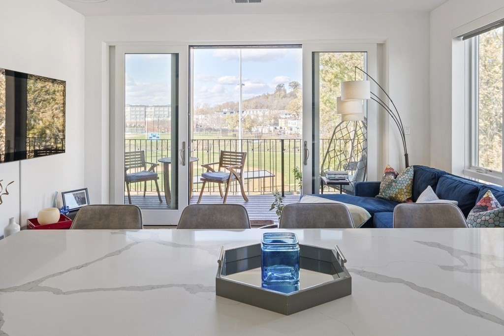 946 Saratgoa, East Boston