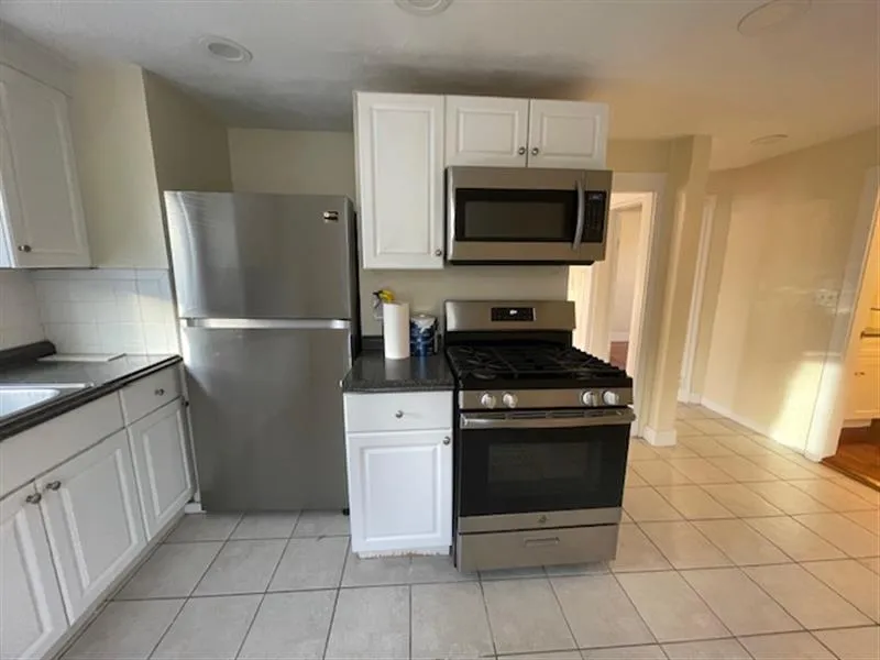 251 Central Ave, Medford