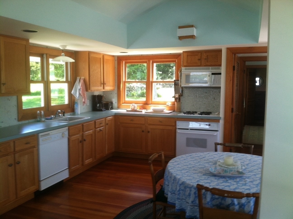 199-C Fisherville Ln, South Westport