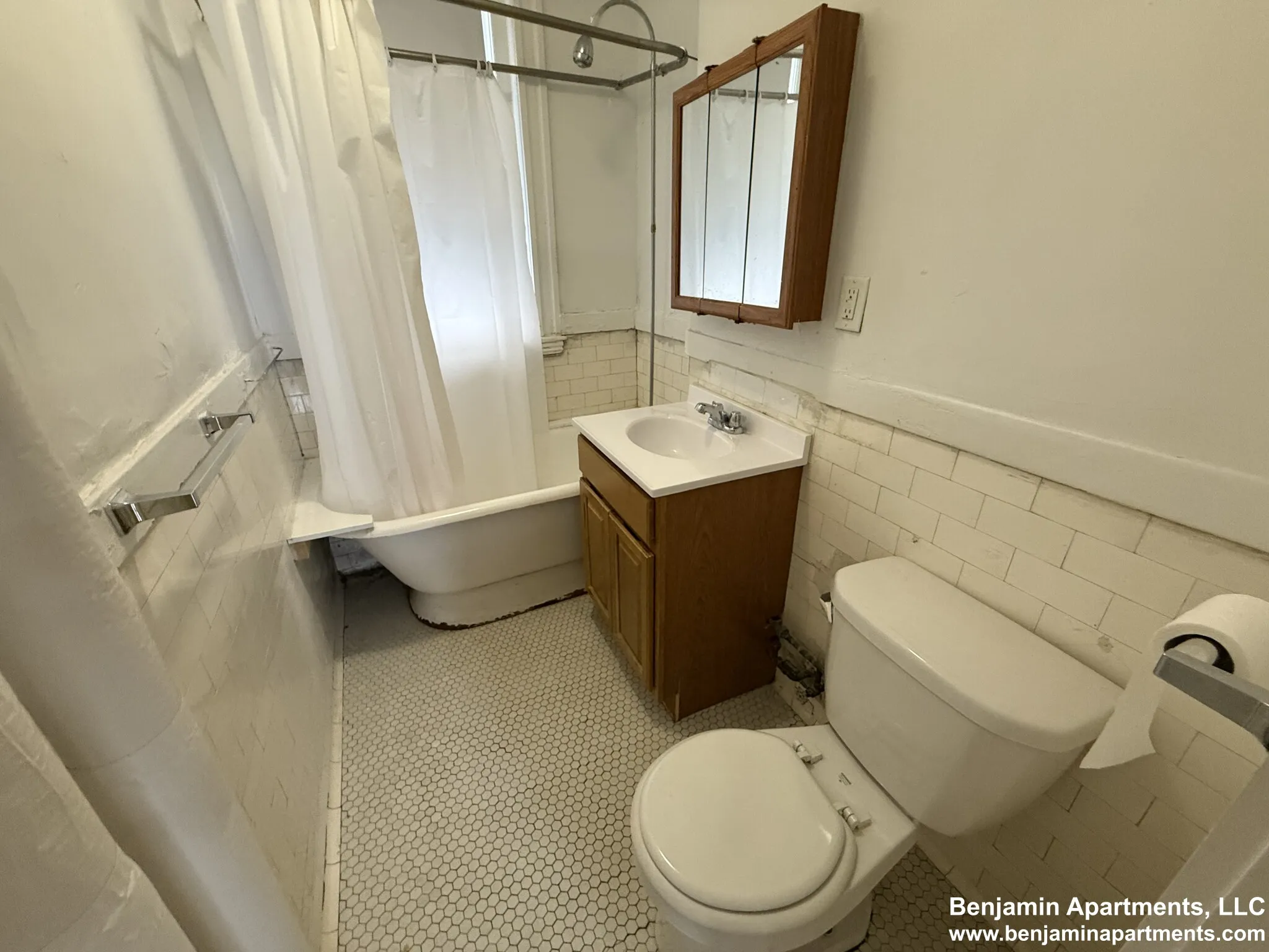 1179 Boylston St, Fenway