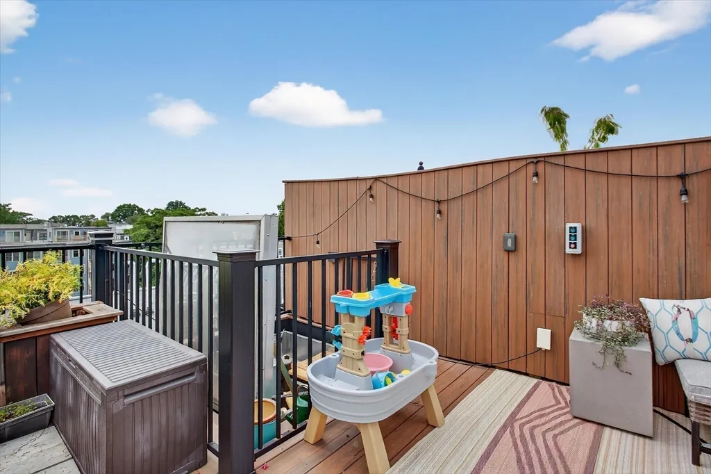 862 East 2nd St, South Boston