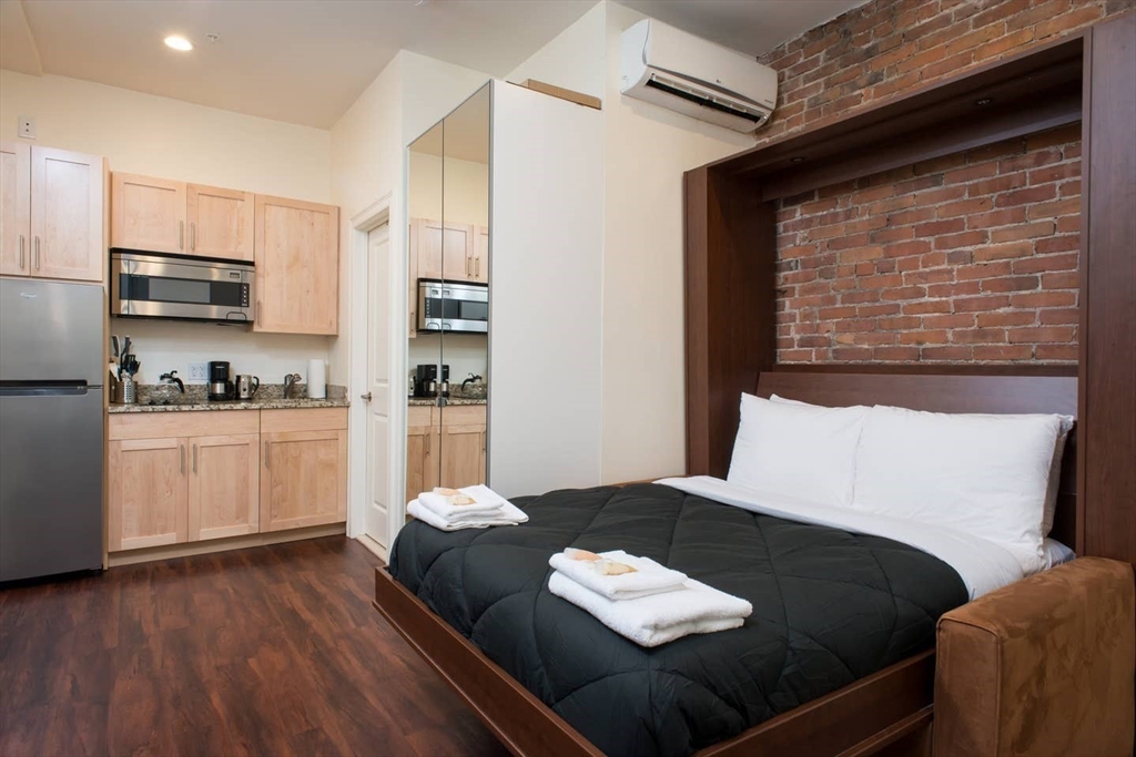 19 Cumberland St, Back Bay