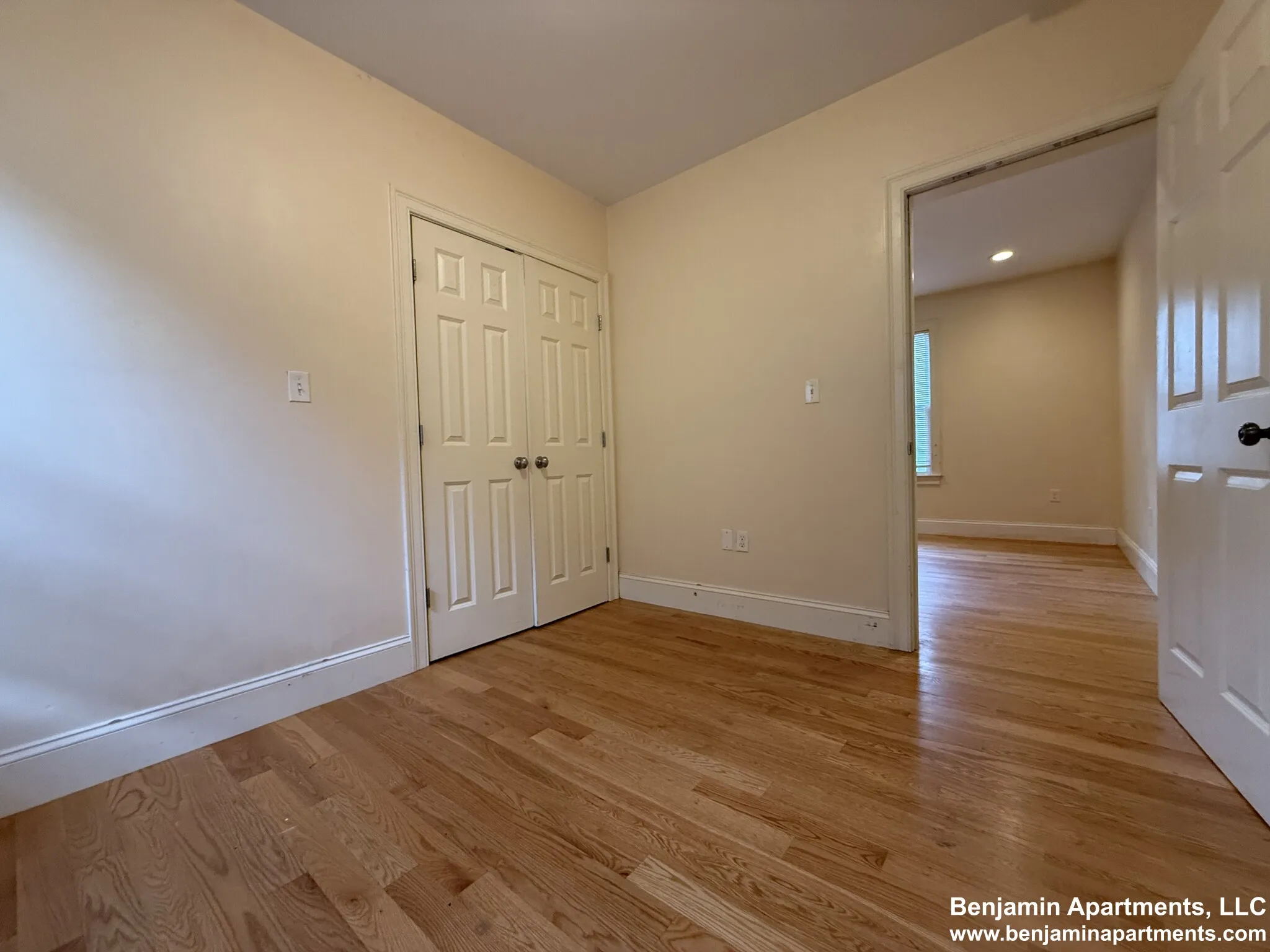 35 Pratt St, Allston