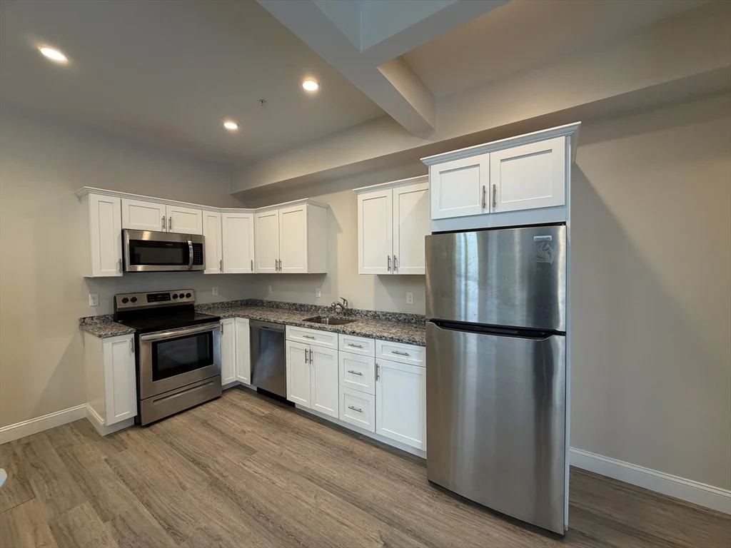 129 Kenoza Ave, Haverhill