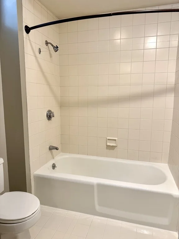 1 Seal Harbor Rd, Winthrop