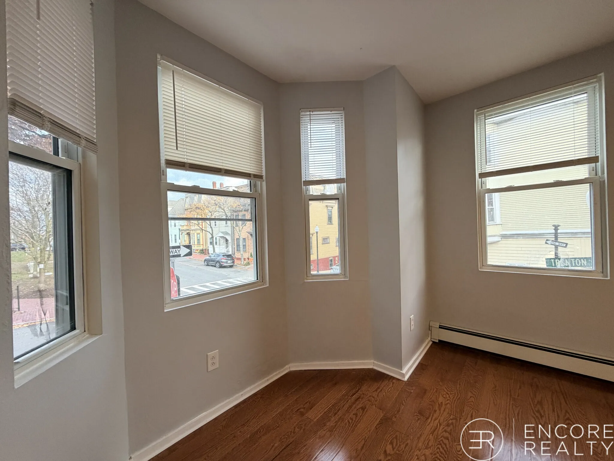 75 Putnam St, Eagle Hill