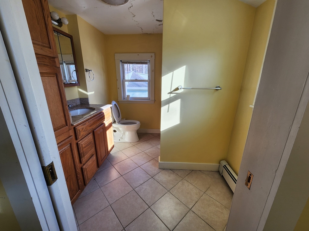 136 South Main St, Sharon