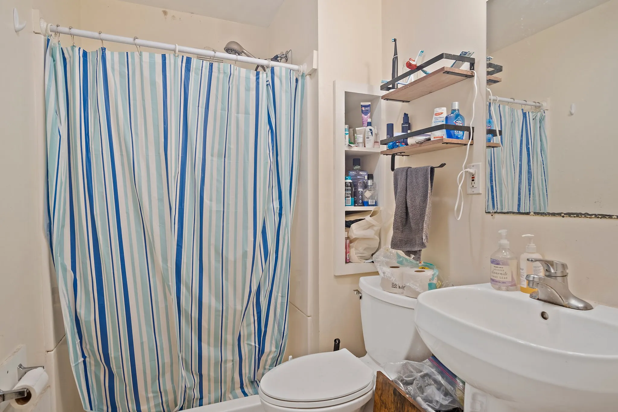 852 Huntington Ave, Mission Hill