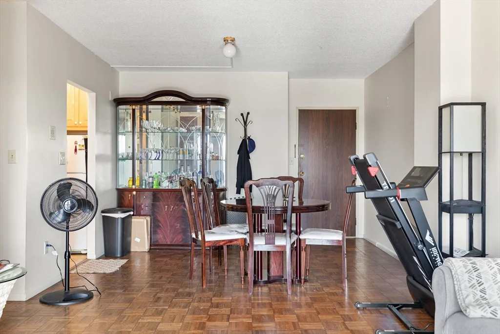 2353 Massachusetts, North Cambridge