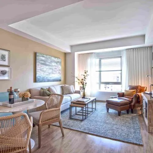 99 Kneeland St, Chinatown