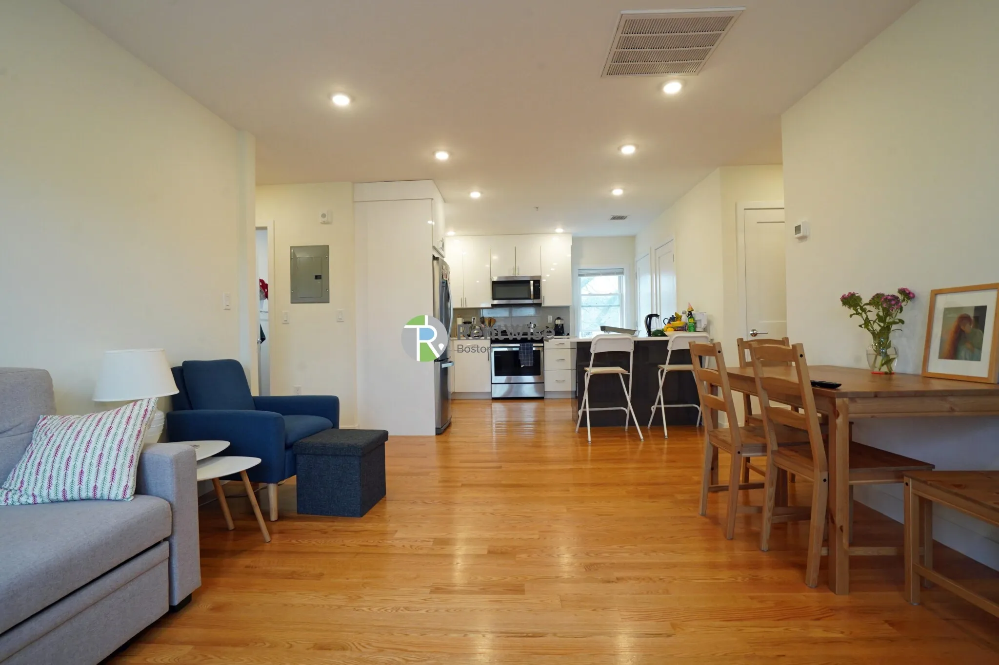 15 Kelley Ct, Allston