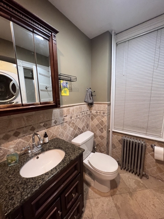 18 Homer, Central Village