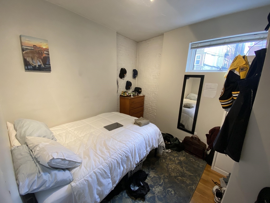 35 N Margin St, North End