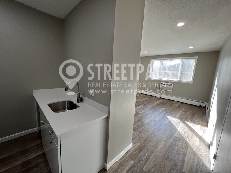 50 Evergreen St, Jamaica Plain