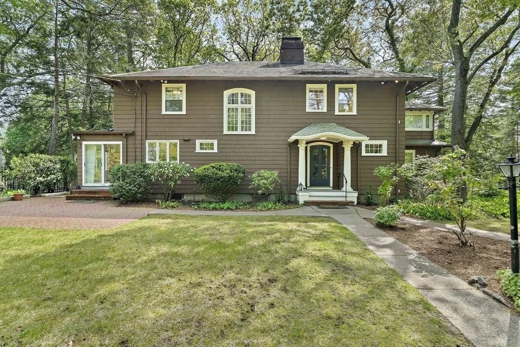 19 Ridge Rd, Newton