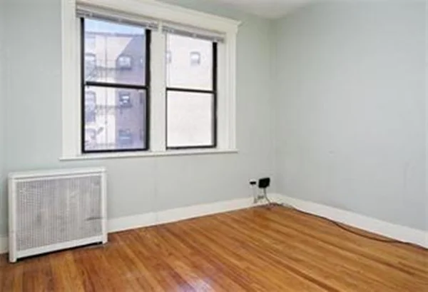 64 Charlesgate E, Fenway