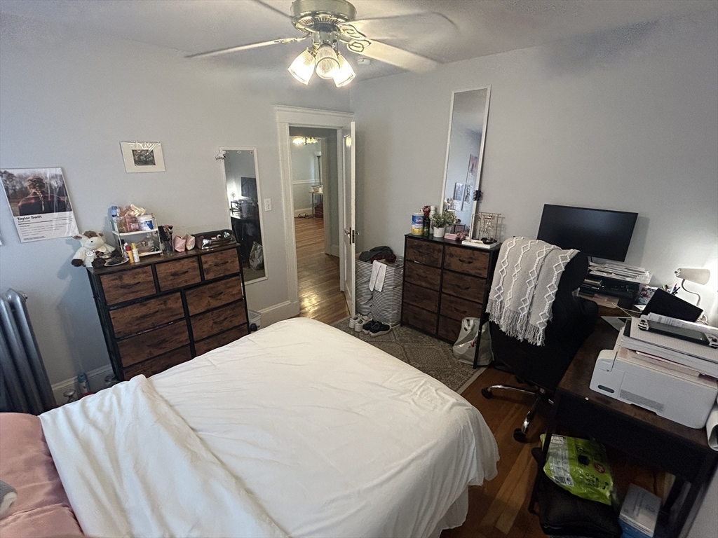 25 Irvington Rd, West Somerville