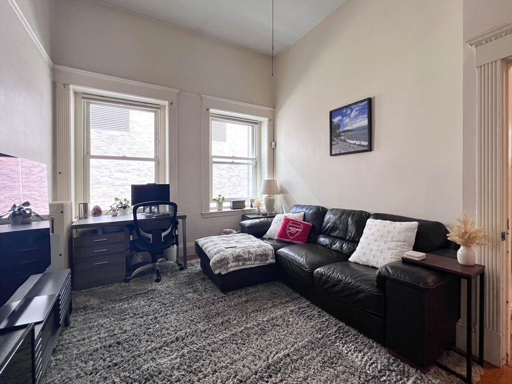 8 Garrison, Back Bay