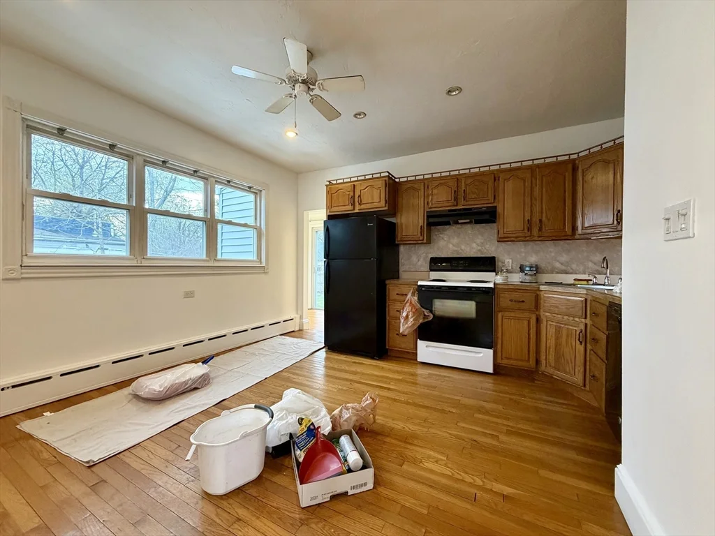 98 W Spring St, Avon