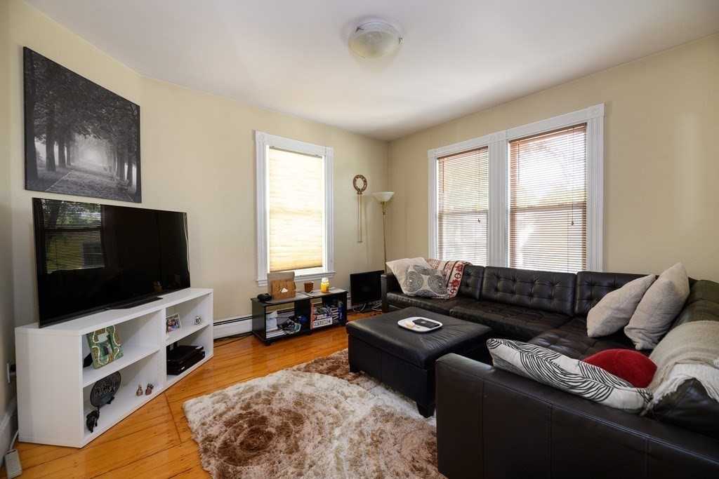 48 Eustis St, Baldwin