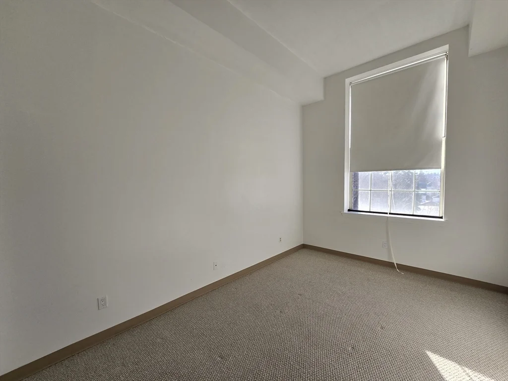 130 Beach St, Quincy